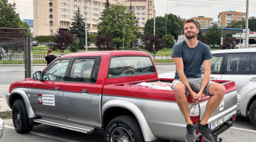 Jūlija beigās kopā ar konvoju Māris devās uz Ukrainu. Viņš apbrīno cilvēkus, kas to dara gandrīz katru nedēļas nogali. Tikmēr pats strādā pie Stopify. «Fokuss ir svarīgs, nevari būt pārāk izplūdis». Foto no privātā arhīva