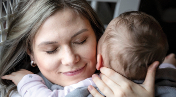 Linda Kagaine ar meitiņu.
Foto — Ieva Salmane