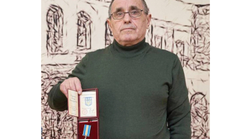 Leonīds Redčenko ar ordeni Par drosmi.
Foto no personīgā arhīva