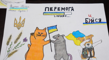 Rīgas Ukraiņu vidusskolas skolēnu zīmējums ziedojumu straumēšanas servisa "Stopify" pasākumā. Foto - Evija Trifanova, LETA
