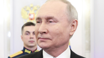 Krievijas prezidents Vladimirs Putins (71) paziņoja, ka kandidēs arī 2024. gada prezidenta vēlēšanās. Krievijas Centrālā vēlēšanu komisija plāno balsošanu rīkot arī okupētajos Ukrainas apgabalos — Doneckā, Luhanskā, Zaporižjā un Hersonā.
Foto — Scanpix