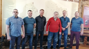 Vēsturnieku diskusijas dalībnieki (no kreisās) Haralds Bruņinieks, Jānis Viļums, Zigmārs Turčinskis, Jānis Vasiļevskis, Reinis Ratnieks un Uldis Neiburgs.