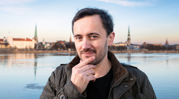 Jebkuras profesijas pārstāvji var atrast veidu, kā mākslīgo intelektu izmantot savā labā, uzskata Artūrs Mednis.
Foto — Ieva Salmane