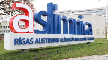 Rīgas Austrumu klīniskās universitātes slimnīcas teritorija. Foto - Līga Gredzena, LETA