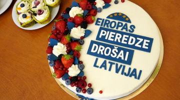 Politisko partiju apvienība "Jaunā Vienotība" sagaida Eiropas Parlamenta vēlēšanu rezultātus. Foto - Ieva Leiniša, LETA