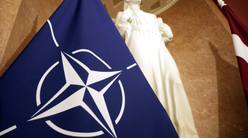 NATO karogs Ministru kabinetā. Foto - Edijs Pālens, LETA