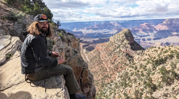 Tomass vēro Lielā kanjona skatus Arizonā. «Šķiet, pats savām acīm redzi tos gadu miljonus, kuros tas viss ir veidojies.»
Foto no personīgā arhīva