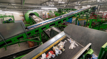 Atkritumu šķirošana. Publicitātes foto