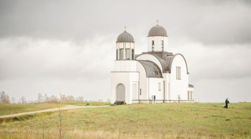 Sieksātes klostera baznīcu atklāja 2019. gadā, 
bet turpina pilnveidot. Foto — Armands Kaušelis