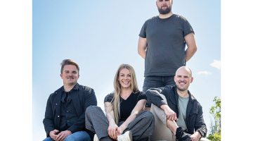 ENGYcell dibinātāji Kristiāns Karlsons, Egija Gailuma, Jevgēnijs
Zaremba un Kristaps Vasiļjevs.