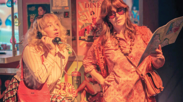 Telmas lomā Ieva Puķe (pa kreisi), Luīze — Elīna Vāne. Publicitātes foto