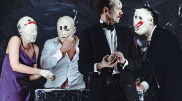 Galvenā varoņa Frenka lomā Arturs Krūzkops (priekšplānā).