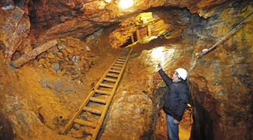 Kalnrūpniecība Harca kalnu reģionā Saksijā-Anhaltē aizsākās aptuveni 1400. gadā. Par kalnraču darbu pazemē 17.—19. gadsimtā var uzzināt Glāzebahas raktuvēs izveidotajā muzejā. Foto — Matthias Bein/DPA/Picture-Alliance/Scanpix/LETA