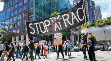 Protests pret mākslīgā intelekta attīstītāju steigu Sanfrancisko 11. jūlijā.