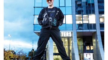 «Nemēģinu nevienam neko pierādīt, vienkārši daru to, kas man patīk,» saka mūziķis Henrijs Mucenieks.