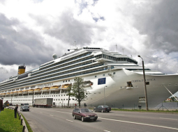 Attēlā: kruīza kuģis “Costa Pacifica”