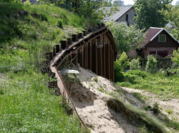 Baložu kāpa Berģos ar redzamu nostiprinājumu pēc sākotnējās norakšanas. Foto: Gatis Dieziņš, LETA