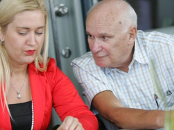 NEPLP priekšsēdētājs Abrams Kleckins un Dace Buceniece, Foto: Lauris Vīksne, F64