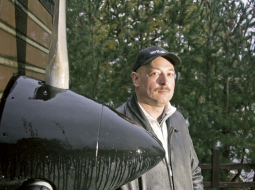 Igors Timmermans atkal saistīts ar aviāciju  — strādā airBaltic tehniskajā departamentā. Apprecējies. Foto — Mārtiņš Zilgalvis, F64