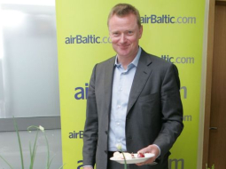 Jānis Saliņš, F64