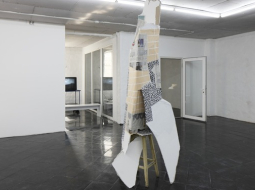 Džerijs Bibijs. “Untitled Making Room in Two Acts. Act One: Sequel”. Skats no izstādes "Valoda mākslā / Two Occasions". Foto: Ansis Starks