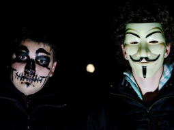 Helovīna maskas. Foto: Dmitrijs Suļžics, F64