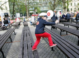 Žurnāla "Ir" dzimšanas dienas svinībās šogad Vērmaņdārzā. Foto: Emīls Desjatņikovs, F64