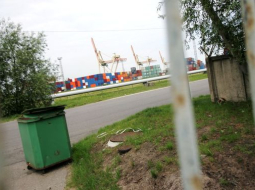 Rīgas ostas termināļi pie Kundziņsalas. Foto: Lauris Vīksne, F64