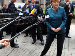 Vācijas kanclere Angela Merkele trešdien preses konferencē Briselē. Foto: AFP/LETA