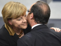Vācijas kanclere Angela Merkele un Francijas prezidents Fransuā Olands tikšanās laikā šogad janvārī Berlīnē. Foto: AFP/LETA