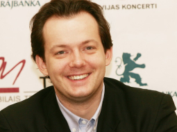 Andris Nelsons. Foto: Gatis Gierts. F64