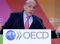 OECD ģenerālsekretārs Hosē Gurija. Foto: EPA/LETA