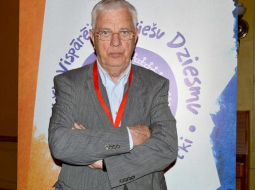 Raimonds Pauls. Foto: Inga Nestere, F64