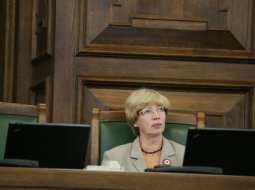 Karina Pētersone. Foto: Mārtiņš Zilgalvis, F64