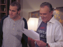 Ar Uldi Dumpi, filmējot seriālu Neprāta cena 2008.gadā