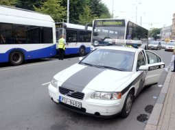Policijas auto Rīgas ielās. Foto: Lita Krone, LETA