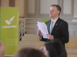 Olafs Pulks "Vienotības" Rīgas nodaļas sanāksmē. Foto: Evija Trifanova, LETA