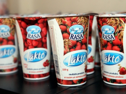 Rīgas piena kombināta produkcija. Foto: Evija Trifanova, LETA