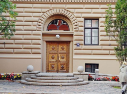 Saeimas nams. Foto: Gints Ivuškāns, F64