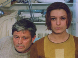 Aktieri Donāts Baņonis un Natālija Bondarčuka filmā "Solaris"