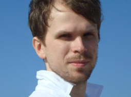 Toms Kreicbergs. Publicitātes foto