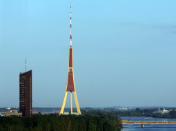 Latvijas televīzijas augstceltne un TV tornis Zaķusalā. Foto: Edijs Pālens, LETA