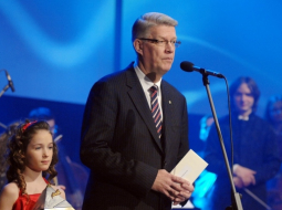 Valdis Zatlers gada sporta balvas pasniegšanā. Foto: Gints Ivuškāns, F64