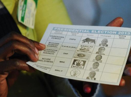 Vēlēšanu biļetens Zimbabves vēlēšanās. Foto: AFP/LETA