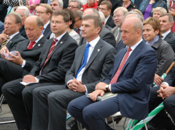 Zviedrijas premjerministrs Frederiks Reinfelts, Igaunijas premjerministrs Andrus Ansips, V.Dombrovskis un Lietuvas premjerministrs Andrus Kubiļus. Foto: Ministru kabinets