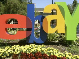 eBay logo. Foto: AFP/LETA