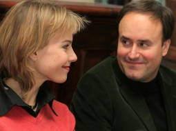 Elīna Garanča un Karels Marks Šišons kādā preses konferencē Rīgā. Foto: Agnese Gulbe, LETA