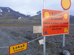 Slēgts ceļš uz Bardarbungas vulkānu Islandē. Foto: EPA/LETA