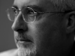 Komponists Džeimss Klārks. Publicitātes foto