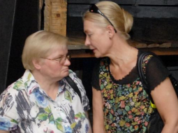 Saeimas deputātes Janīna Kursīte-Pakule (no kreisās) un Inguna Rībena. Foto: Gints Ivuškāns, F64
